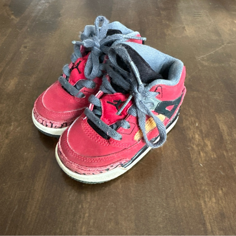 Nike Air Jordan Spizike Toddler‎ Red Black Grey 317701-601 Size 5C (Show Wear)